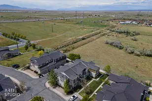 1281 S Mountain Crest Dr Dr, Woods Cross, UT 84087 - Photo 35