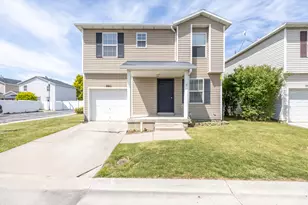 2011 N 2095 W, Clinton, UT 84015 - Photo 1