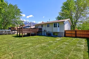 807 E Dusty Rock Cir, Sandy, UT 84094 - Photo 43