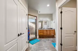 941 N Sandhurst Dr, Salt Lake City, UT 84103 - Photo 75