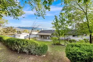 551 E North Hills Dr N, Salt Lake City, UT 84103 - Photo 33