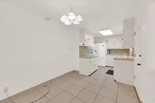 551 E North Hills Dr N, Salt Lake City, UT 84103 - Photo 11