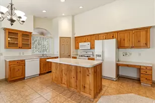 2291 W Craig Ln, Syracuse, UT 84075 - Photo 9