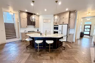 1449 N Cobblewood Ct E, Kaysville, UT 84037 - Photo 11