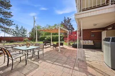 2484 E Skyline Dr, Salt Lake City, UT 84108 - Photo 25