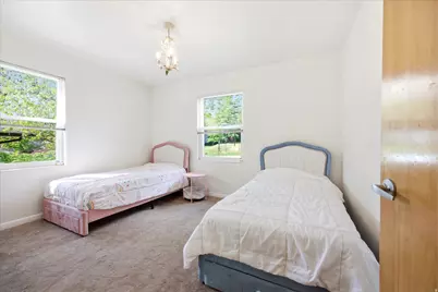 2484 E Skyline Dr, Salt Lake City, UT 84108 - Photo 19
