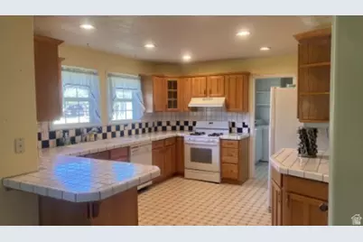 220 W Old Church Rd, Toquerville, UT 84774 - Photo 11