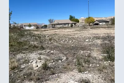 625 N 200 E, Ferron, UT 84523 - Photo 3