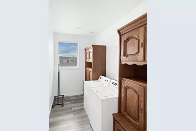 365 N 100 E, Ferron, UT 84523 - Photo 27