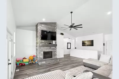365 N 100 E, Ferron, UT 84523 - Photo 15
