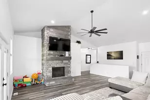 365 N 100 E, Ferron, UT 84523 - Photo 15