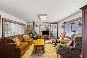 499 W Center St, Marysvale, UT 84750 - Photo 13