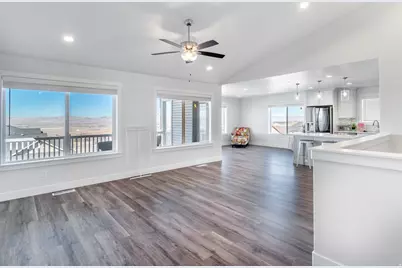 437 N 800 E, Hyde Park, UT 84318 - Photo 5