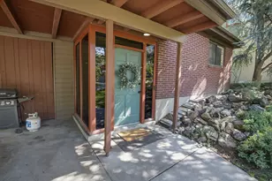 2915 E La Joya Dr S, Holladay, UT 84124 - Photo 3