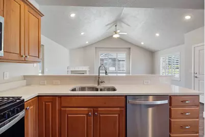 5437 W Copper Gulch Ln S #D, Herriman, UT 84096 - Photo 11