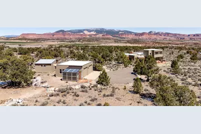 1390 S Flat Rabbit Rd, Teasdale, UT 84773 - Photo 47
