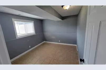 6242 W Milden Ln, Salt Lake City, UT 84128 - Photo 9