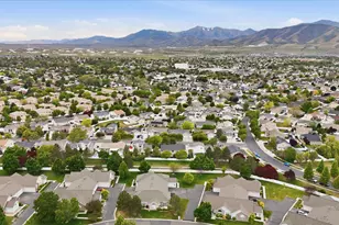 3304 S Hunter Villa Ln, West Valley, UT 84128 - Photo 37