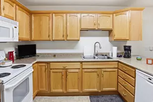 3304 S Hunter Villa Ln, West Valley, UT 84128 - Photo 5