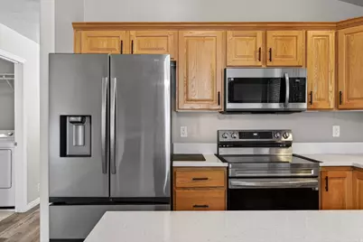 90 W Cottage Ave, Sandy, UT 84070 - Photo 11