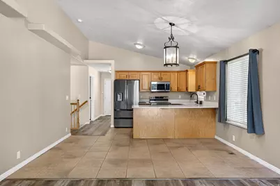 90 W Cottage Ave, Sandy, UT 84070 - Photo 15