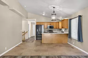 90 W Cottage Ave, Sandy, UT 84070 - Photo 15