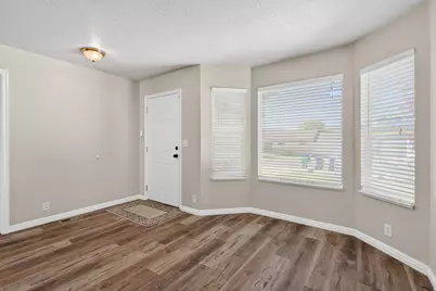 90 W Cottage Ave, Sandy, UT 84070 - Photo 5