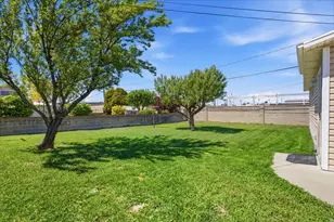 174 W American Ave, Murray, UT 84107 - Photo 17