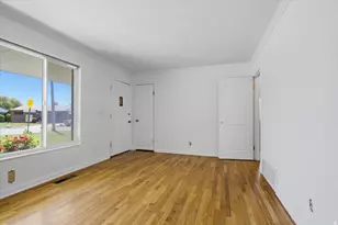 174 W American Ave, Murray, UT 84107 - Photo 3