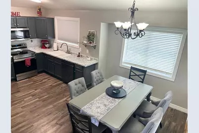 1097 N 3450 W, Layton, UT 84041 - Photo 7