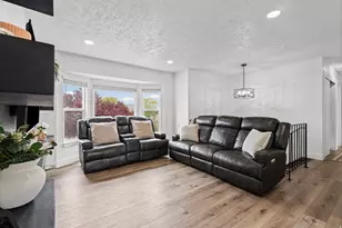 3585 W Silverglen Circle, Taylorsville, UT 84129 - Photo 9