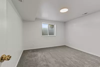363 S 675 E, Hyrum, UT 84319 - Photo 13