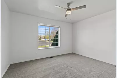 363 S 675 E, Hyrum, UT 84319 - Photo 9