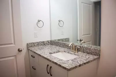 335 S 1540 E, Hyrum, UT 84319 - Photo 25