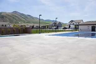 335 S 1540 E, Hyrum, UT 84319 - Photo 57