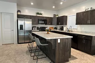 528 S Riverbed Dr, Washington, UT 84780 - Photo 9