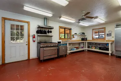2040 N Long Canyon Rd, Kanab, UT 84741 - Photo 11