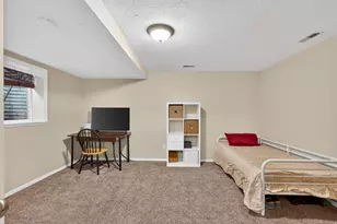 146 E 100 S, Bountiful, UT 84010 - Photo 25