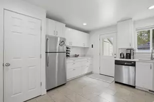 3461 S 1300 E, Salt Lake City, UT 84106 - Photo 31