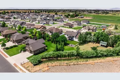 2307 N 2850 W, Plain City, UT 84404 - Photo 43