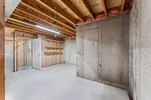 84 Belmore Dr, Kaysville, UT 84037 - Photo 29