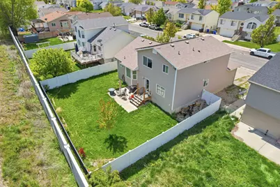 2039 Fremont Crest Ave, Syracuse, UT 84075 - Photo 35