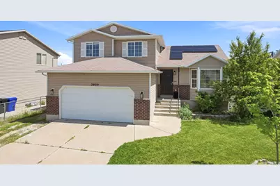 2039 Fremont Crest Ave, Syracuse, UT 84075 - Photo 3