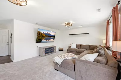 2039 Fremont Crest Ave, Syracuse, UT 84075 - Photo 5