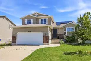 2039 Fremont Crest Ave, Syracuse, UT 84075 - Photo 1