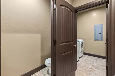 350 N 200 E, Ferron, UT 84523 - Photo 47