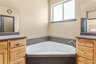 350 N 200 E, Ferron, UT 84523 - Photo 49