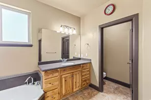 350 N 200 E, Ferron, UT 84523 - Photo 45
