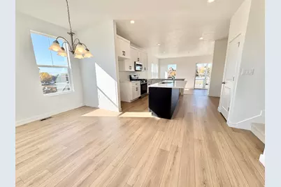 1650 N Main St, Layton, UT 84041 - Photo 11
