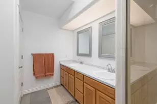 2573 E Kays Creek Dr N, Layton, UT 84040 - Photo 39